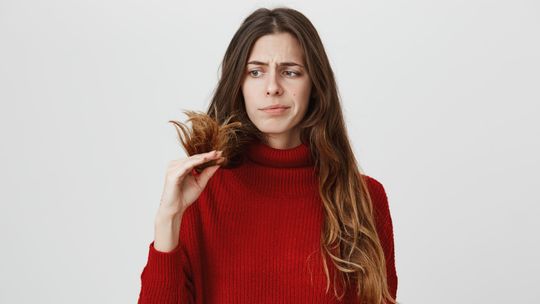 Rola witamin i suplementów w walce z nadmiernym wypadaniem włosów