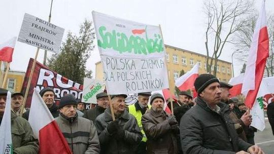 Rolnicy na drogach. Gdzie będą utrudnienia i objazdy?