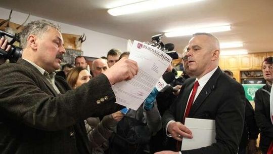 Rolnicy okupowali biuro Polskiego Związku Łowieckiego. Domagali się odstrzału dzików