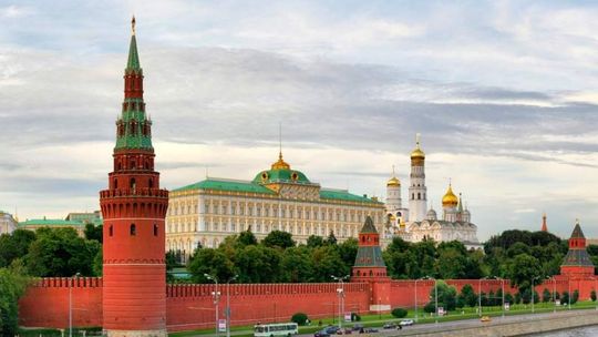 Rosja chce zaistnieć w polskich mediach, negocjuje ważną transakcję