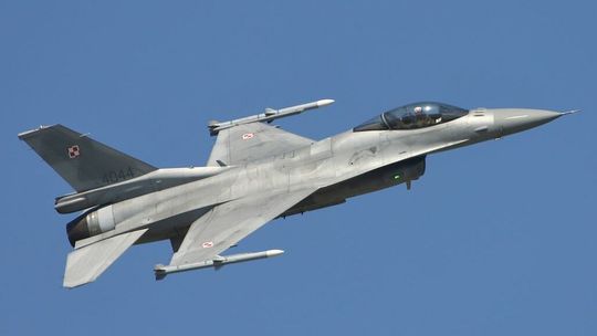 Rosja ostro atakuje Ukrainę. Polskie wojsko podrywa F-16