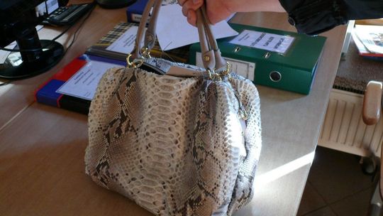 Rosjanka zatrzymana za torebkę z pytona