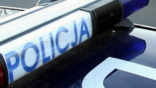 Rossosz. Radiowóz wpadł do rowu