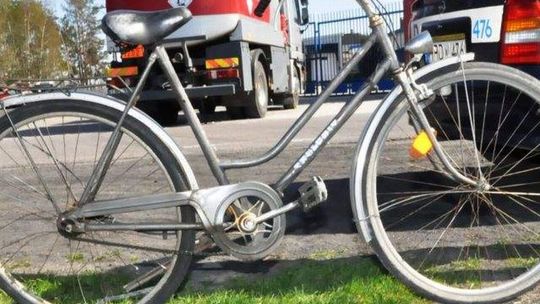 Rossosz: Rowerzystka potrącona przez cysternę ma złamane nogi