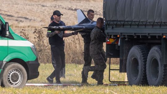 Rosyjskie drony nad Polską. Reaguje NATO, UE i USA