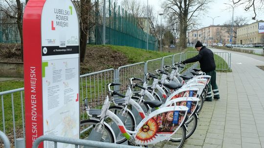 Rowery miejskie jadą do garażu. Ale nie wszystkie Rowery miejskie jadą do garażu. Ale nie wszystkie