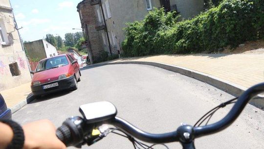 Rowerzyści chcą zmian w ruchu wokół Narutowicza. Ratusz: "Raczej ich nie będzie"