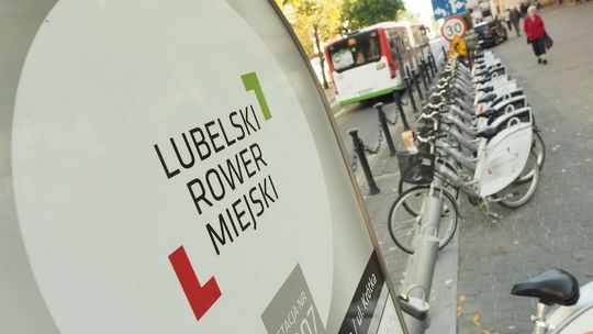 Rowerzyści prosili o zmiany, ale miasto nie przeniesie miejskich rowerów