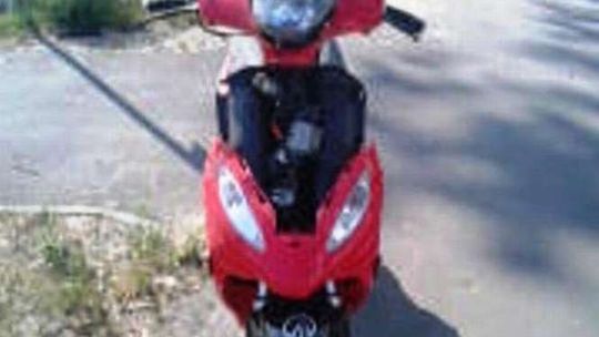 Różanka. Samochód uderzył w motorowerzystę