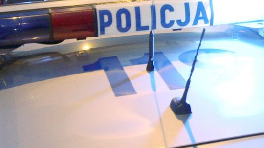 Rozbili samochód i pchali go przez miasto. Mieli po 3 promile