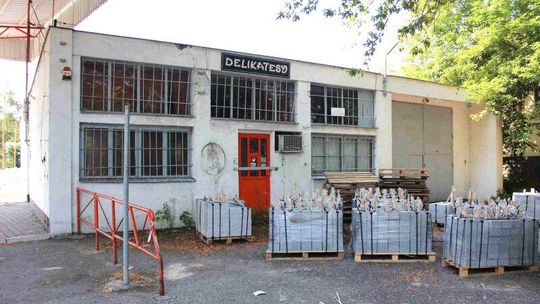 Rozbiorą stację widmo w centrum Zwierzyńca