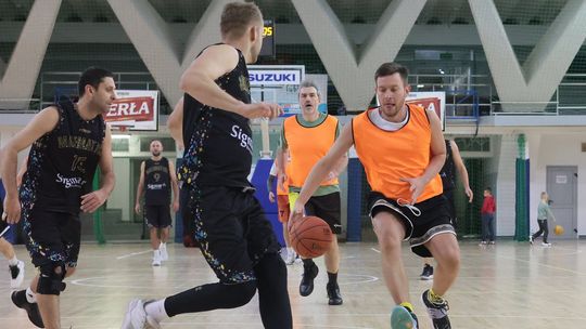 Rozgrywki Pod koszami Dziennika: BRU pokonało Piąty Faul