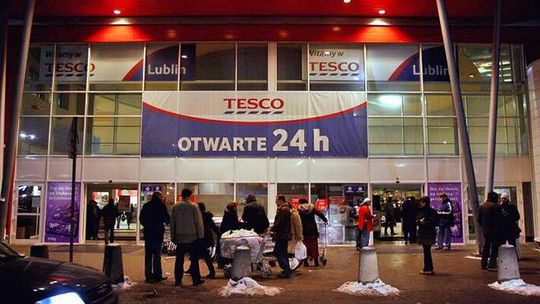 Rozmowy w Tesco o podwyżkach i lepszych warunkach pracy