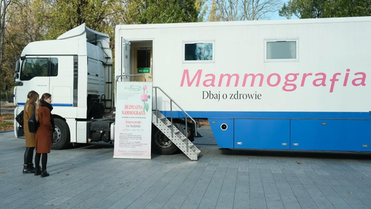 Różowy Październik z Bogdanką LUK Lublin. Profilaktyka przed siatkarskimi emocjami
