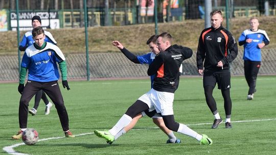 Roztocze – Gryf 1:1. Trener i kierownik zastąpili sędziego