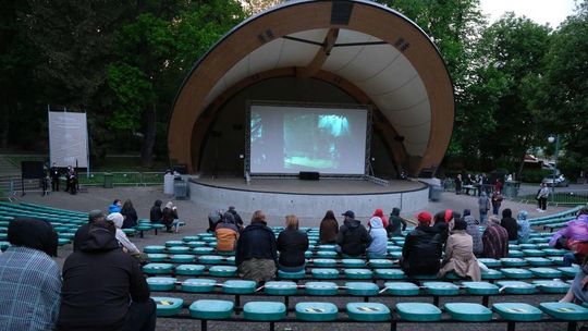 Ruszyło kino w Muszli Ogrodu Saskiego. Kolejny seans w sobotę