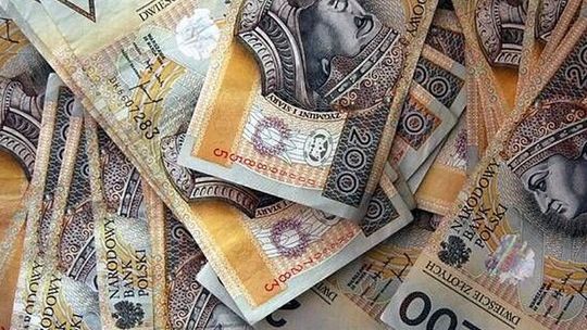 Ryki: Konwojent ukradł 15 tys. zł. Przegrał je na automatach?