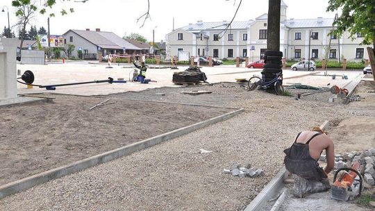 Rynek w Łęcznej nabiera kształtów