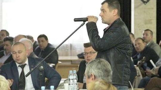 "Rynek zaleje mięso z Danii i Holandii". Rolnicy protestują, radni apelują