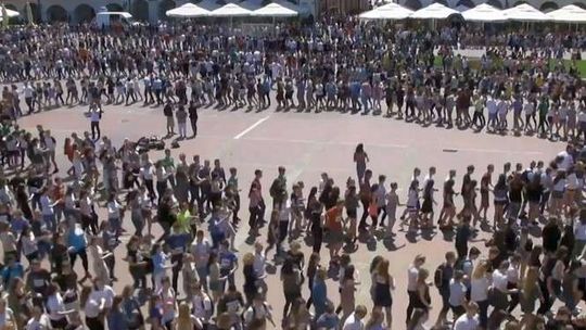 Rynek zapełnił się tancerzami. Chodziło o rekord Polski