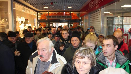 Rywal już czynny, tłumy na otwarciu (zdjęcia)