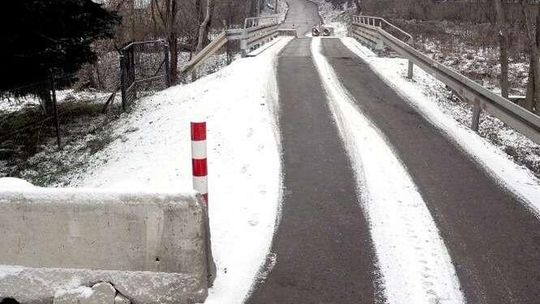 Rzeka przepustem. Tak rozwiążą problem mostu na Czechówce