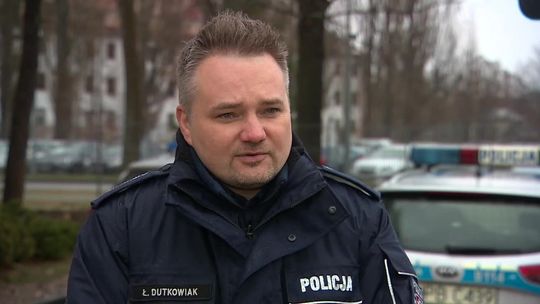 Rzuciła miesięcznym dzieckiem o asfalt, a potem je kopnęła