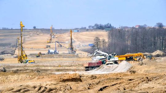 S17: Wiosna przyszła,  to ryją w ziemi