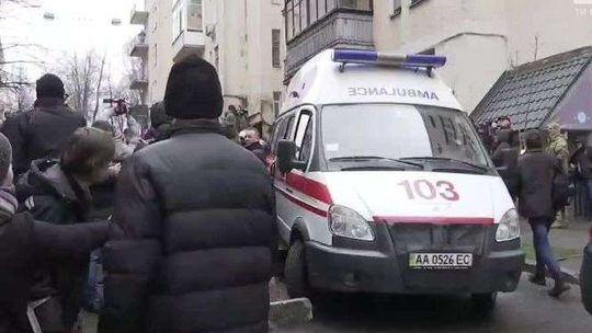 Saakaszwili na czele tłumu nawołuje do usunięcia Poroszenki