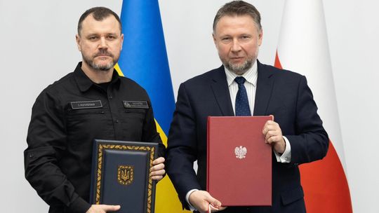 Ihor Kłymenko, Marcin Kierwiński, podpisanie umowy