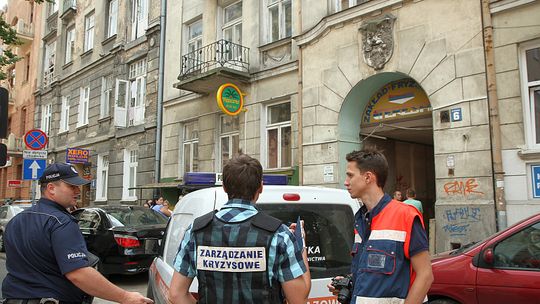 Sądowa 6: Konflikt lokatorów z właścicielem. Ewakuowano 30 osób (zdjęcia)