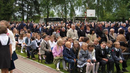 Sahryń: Uczcili pamięć siostry Longiny i 7 sierot zabitych przez UPA