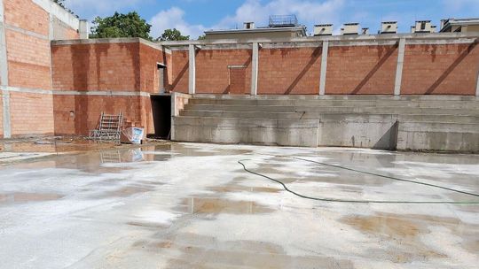 Sala gimnastyczna przy I LO w Lublinie zaraz będzie mieć dach