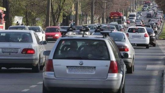 Samochód na abonament. Jak to działa?