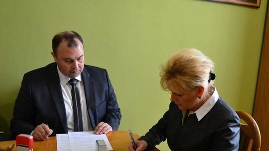 Samochód przemytnika w prezencie dla szkoły