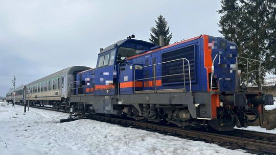 Samochód wjechał pod pociąg. Chwila grozy w Suścu