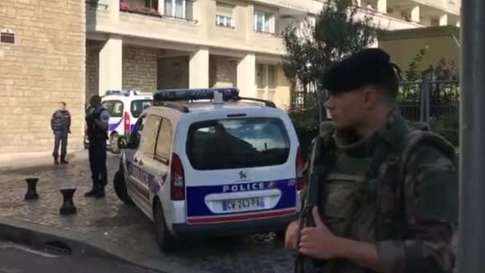 Samochód wjechał w grupę żołnierzy w Paryżu. Sześciu rannych
