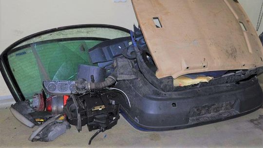 Samochód zniknął. Pocięty na części trafił do skupu złomu