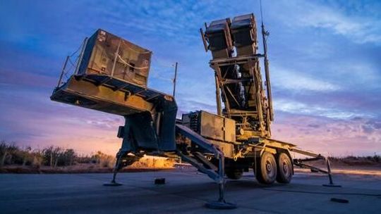 Samochody z niemieckimi flagami docierają pod Zamość. Fortpoczta systemu Patriot