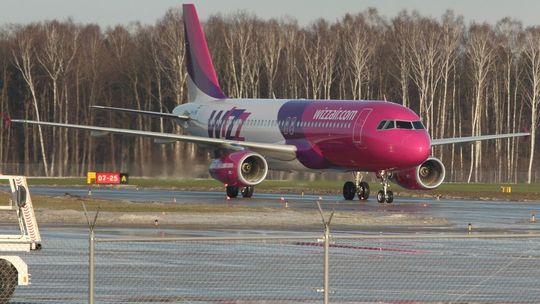 Samolot Luton-Lublin przymusowo lądował w Katowicach