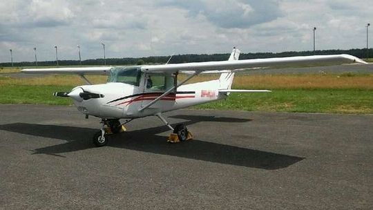 Samolot zderzył się z samochodem. Nie tylko pilot Cesny był pijany