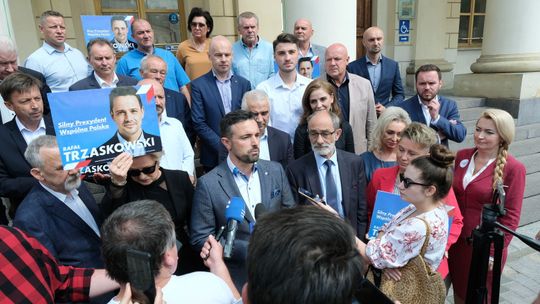 Samorządowcy z KO murem za Trzaskowskim. Wiec poparcia w Lublinie