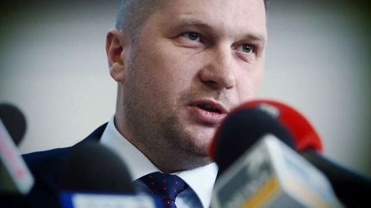 Samorządowcy zarzucają wojewodzie paraliż funduszu. Czarnek: To perfidne kłamstwo