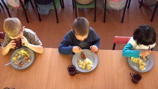 Samotnemu rodzicowi łatwiej zapisać dziecko do przedszkola. Ale będą kontrole