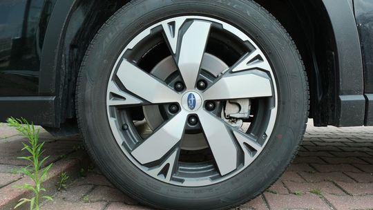 Sąsiedzkie porachunki w Lublinie. Już wiadomo, kto poprzecinał opony