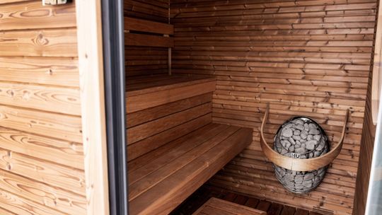 Sauna ogrodowa w polskim klimacie: co musisz wiedzieć, zanim ją postawisz