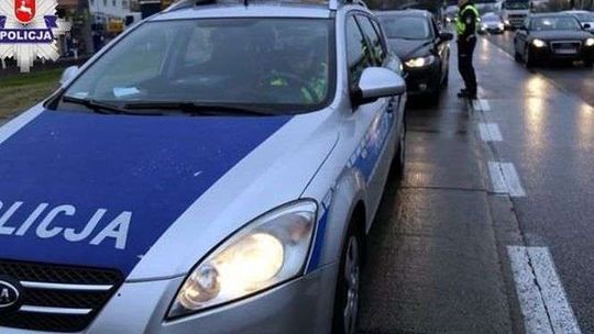 Schodził z przejścia dla pieszych. Potrącił go samochód