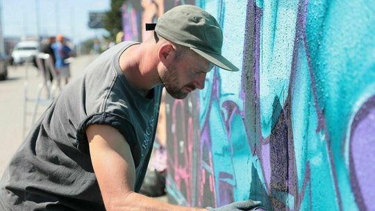 Ściana na wylotówce z Lublina czeka na artystów graffiti z całego świata