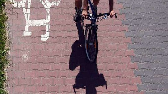 Ścieżki rowerowe na Diamentowej będą czarne i węższe
