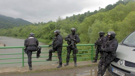 Ścigany przez najlepszych